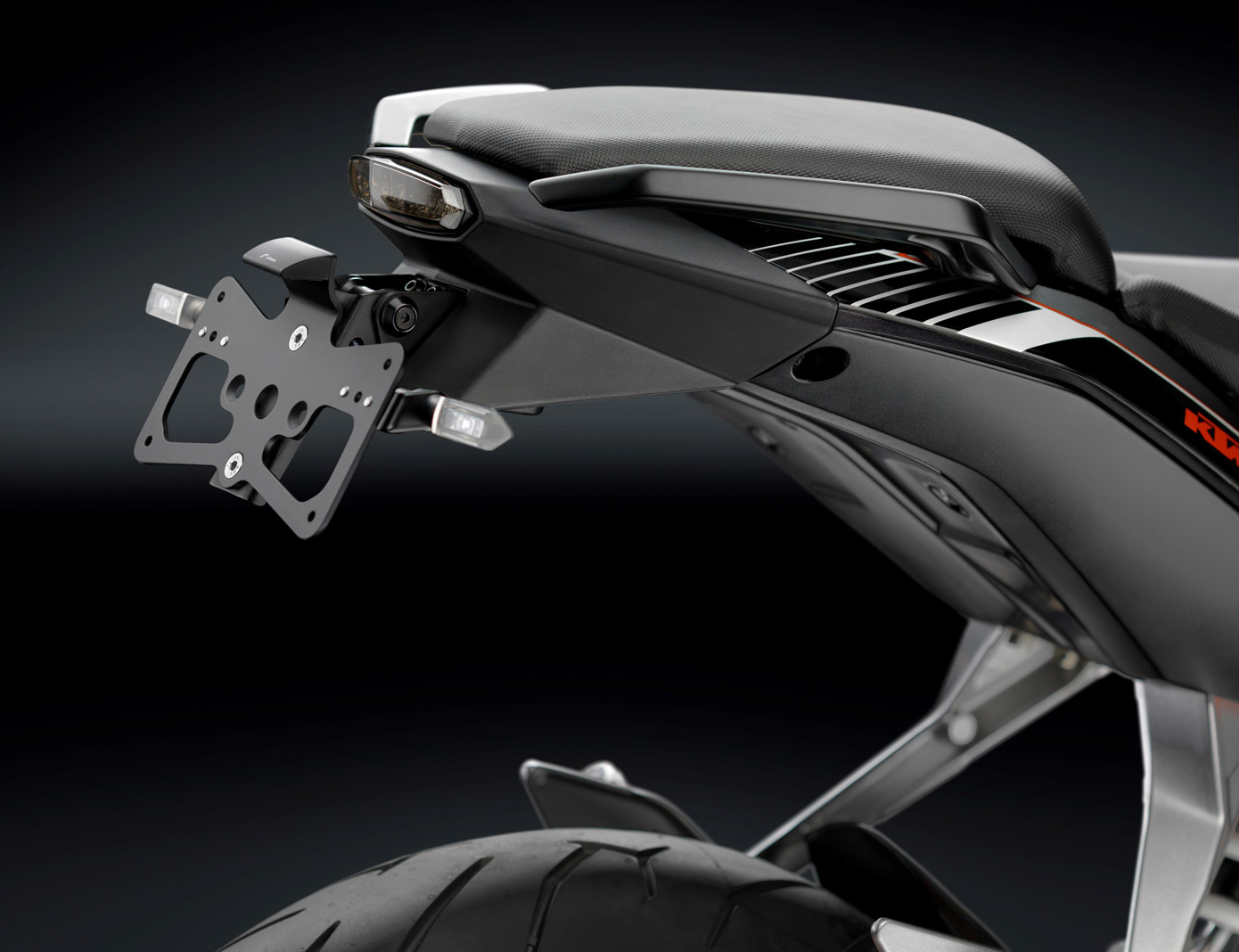 Licence_Plate_KTM_Duke_Rizoma_PT680B
