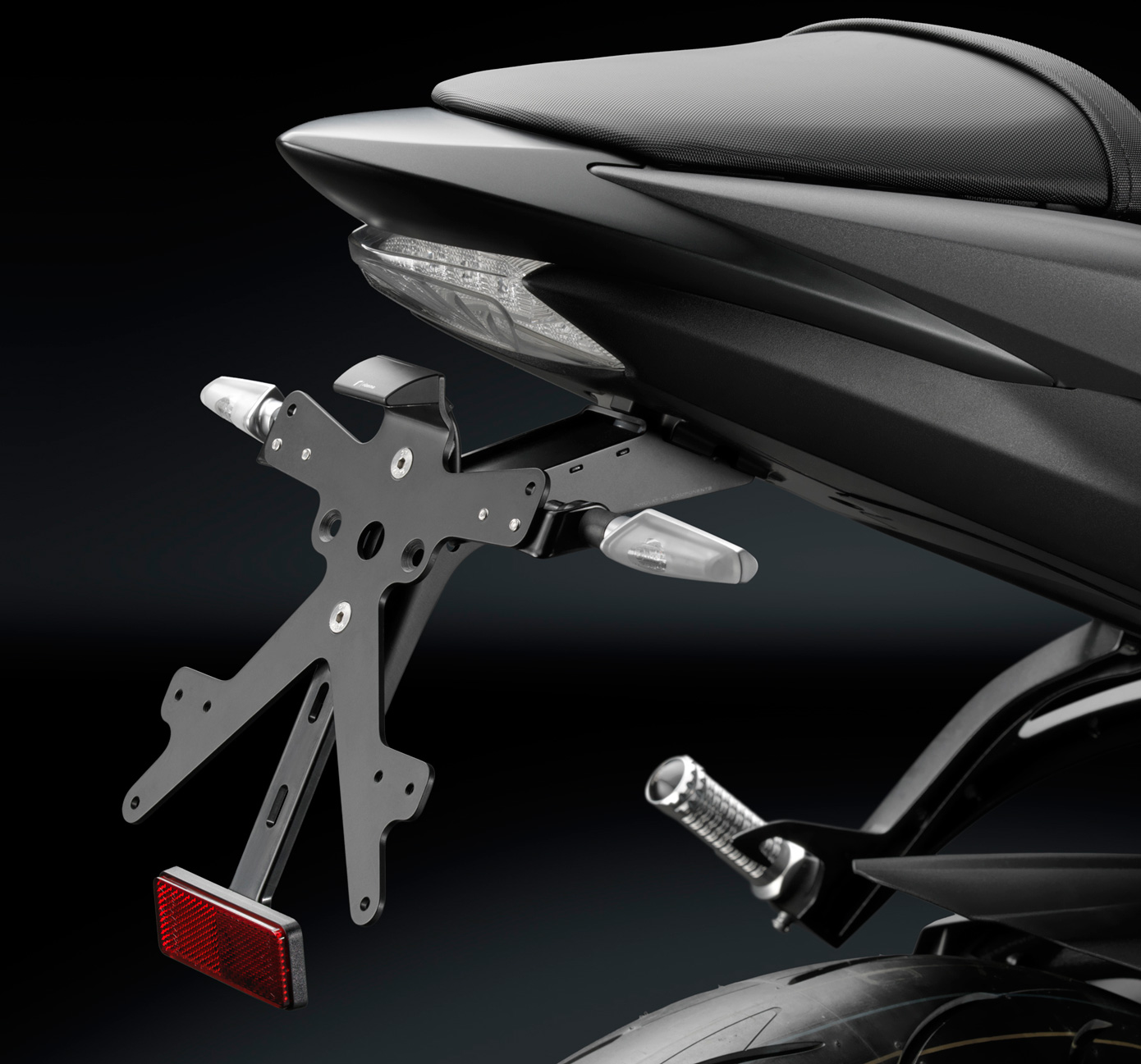 Portatarga_Suzuki_GSX-S1000_Rizoma_PT409B
