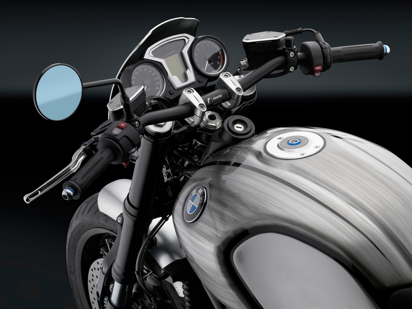Rizoma_BMW_NINET_TF051A_AZ452A_MA011_TP034B_TP035B_BS250B_MA530A_ZBW042A