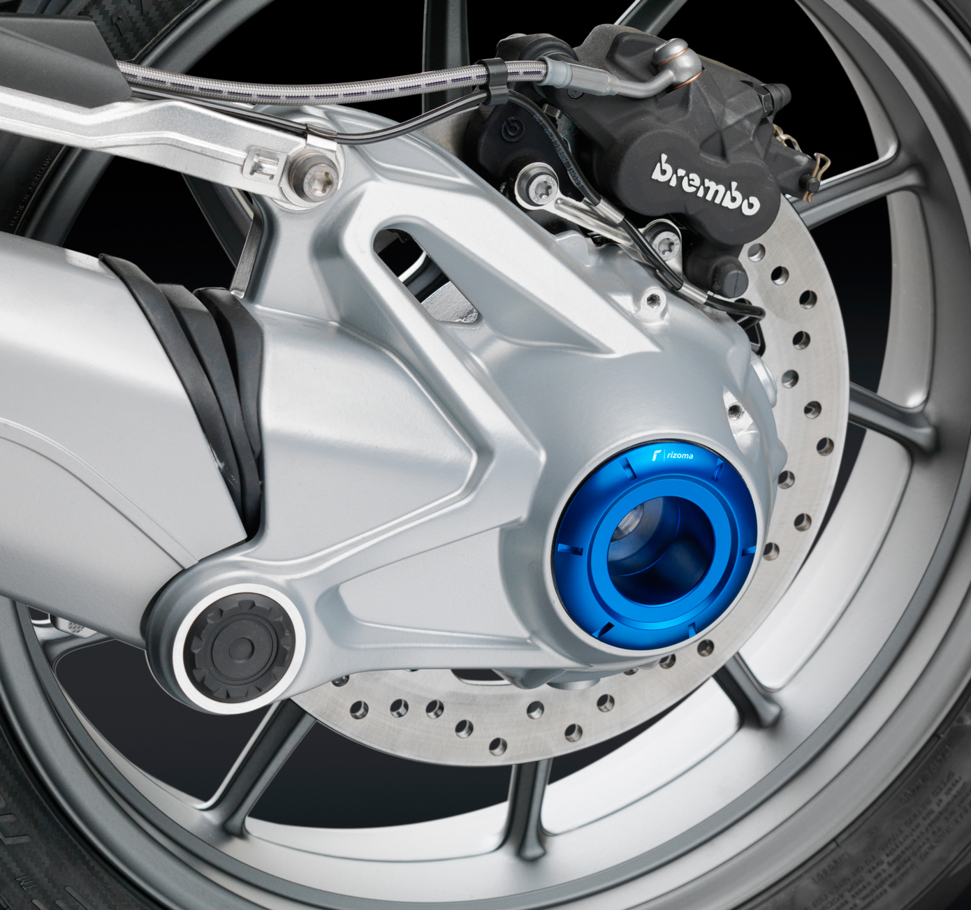 Rizoma_ZBW041U_Wheel_Hub_BMW_Mounted