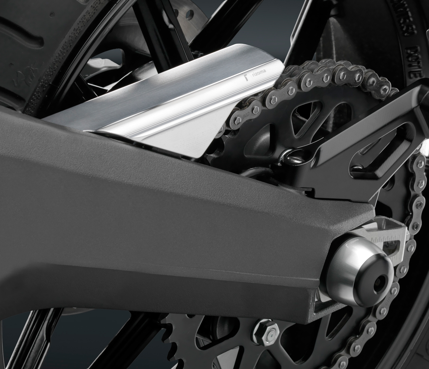 Rizoma_ZDM124A_Carter_Catena_Chain_Cover_Ducati_Scrambler